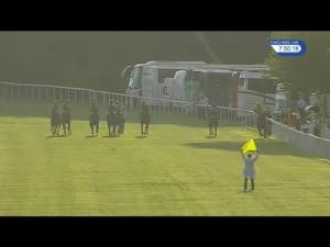 Video preview image for Salisbury 19:50 - Derek Burridge Golf & Racing Trophies Handicap