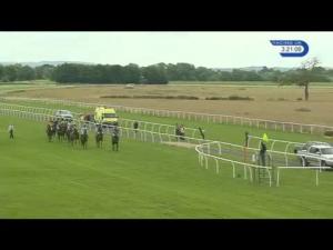 Video preview image for Bangor-On-Dee 15:20 - Meade-King Robinson Novices' Hurdle