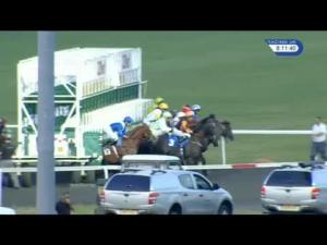 Video preview image for Kempton Park 20:10 - 32Red On The App Store Handicap (London Mile Series Qualifier)