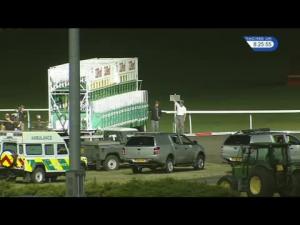 Video preview image for Kempton Park 20:25 - Racing UK Profits Returned To Racing Handicap