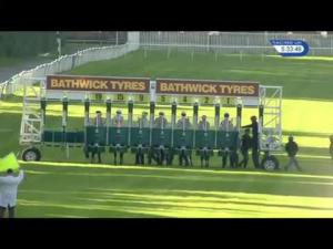 Video preview image for Newbury 17:30 - Bathwick Tyres Handicap