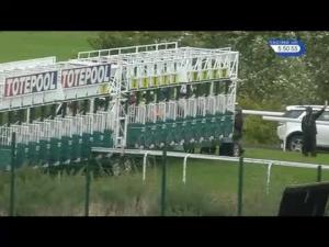 Video preview image for Hamilton Park 17:50 - Totepoolracing Win Tickets On Twitter Handicap
