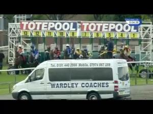 Video preview image for Redcar 17:00 - Market Cross Jewellers Handicap