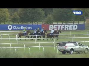 Video preview image for Huntingdon 14:30 - Ingrebourne Valley Handicap Chase