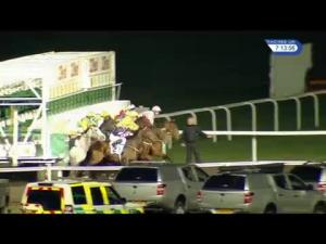 Video preview image for Kempton Park 19:10 - 32Red Casino Handicap (Div 1)