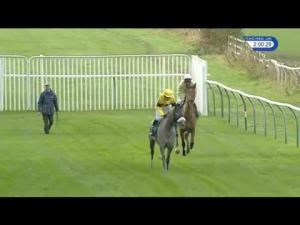 Video preview image for Warwick 14:00 - Lewis Badges 1832 Novices' Chase