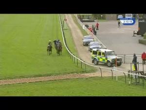 Video preview image for Warwick 15:10 - Roa/Racing Post Owners Jackpot Conditional Jockeys' Handicap Chase