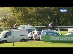 Video preview image for Wincanton 13:00 - racinguk.com/freetrial Conditional Jockeys' Handicap Chase