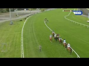 Video preview image for Kempton Park 16:10 - BetVictor Conditional Jockeys' Handicap Hurdle