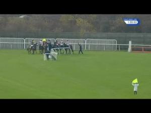 Video preview image for Wetherby 13:55 - Roa/Racing Post Owners Jackpot Juvenile Maiden Hurdle