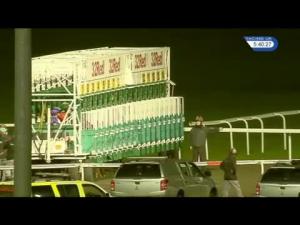 Video preview image for Kempton Park 17:40 - Racing UK All Weather 'Hands and Heels' Apprentice Handicap