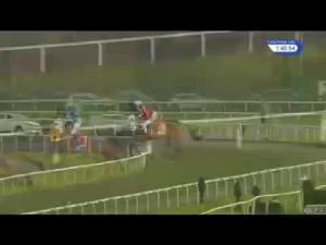 Video preview image for Kempton Park 13:45 - 32red.com Wayward Lad Novices' Chase (Grade 2)