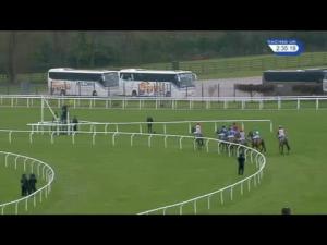Video preview image for Cheltenham 14:35 - Betbright Casino Handicap Hurdle (2)