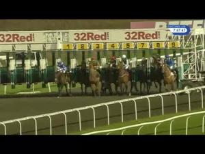 Video preview image for Kempton Park 19:45 - 100% Profit Boost At 32redsport.com Amateur Riders' Handicap (4)