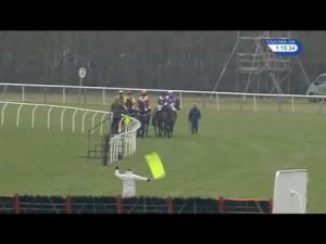 Video preview image for Huntingdon 13:15 - Six Nations Rugby At 188Bet Handicap Hurdle (4)