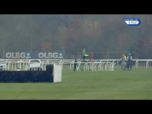 Video preview image for Kempton Park 16:15 - Matchbook Traders Conference Graduation Chase (2)