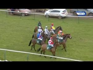 Video preview image for Warwick 15:50 - Racing UK Winter Season Ticket Handicap Hurdle (4)