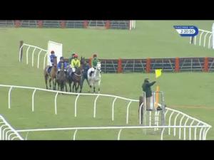 Video preview image for Exeter 14:20 - Free Bet At 188Bet Novices' Hurdle (Listed) (1)