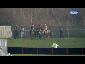 Video preview image for Catterick Bridge 15:40 - racinguk.com Handicap Hurdle (Qualifier) (4)