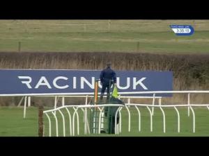 Video preview image for Kelso 15:35 - Brewin Dolphin Handicap Hurdle (3)