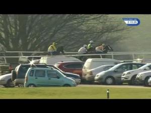 Video preview image for Wincanton 14:15 - Betway Handicap Chase (3)