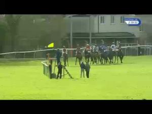 Video preview image for Warwick 14:30 - Download The App At 188Bet Juvenile Hurdle (4)