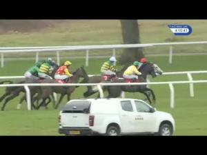 Video preview image for Kempton Park 16:10 - Watch Live Racing On betbright.com Handicap Chase (3)
