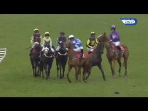 Video preview image for Sandown Park 14:00 - Queen Elizabeth The Queen Mother Memorial Amateur Riders' Handicap Hurdle