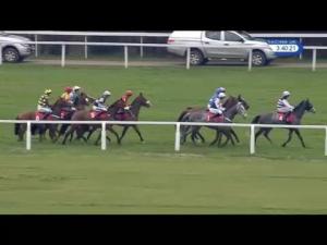 Video preview image for Sandown Park 15:40 - Team Army Handicap Hurdle