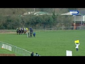 Video preview image for Warwick 17:30 - 10% Money Back At Cheltenham Standard Open NH Flat Race