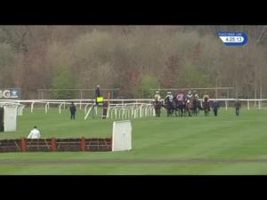 Video preview image for Kempton Park 16:25 - Matchbook Casino Novices' Hurdle