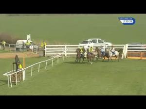 Video preview image for Ludlow 14:30 - Windsor Clive International Novices' Hurdle