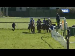 Video preview image for Kelso 14:40 - Edinburgh Gin Handicap Hurdle
