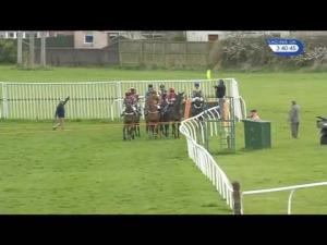 Video preview image for Kelso 15:40 - Edinburgh Gin Handicap Chase