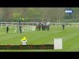 Video preview image for Kempton Park 17:15 - Building Innovation Tapered Handicap Hurdle (Div 2)