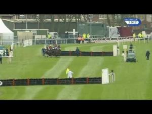 Video preview image for Aintree 15:25 - Betway Aintree Hurdle (Grade 1)