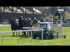 Video preview image for Aintree 15:25 - Jlt Melling Chase (Grade 1)