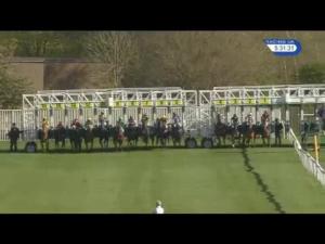 Video preview image for Catterick Bridge 17:30 - Racing Again 26th April Apprentice Handicap