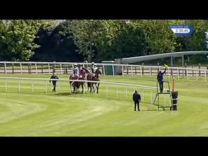 Video preview image for Kempton Park 14:30 - Better Odds With Matchbook Betting Exchange Mares' Novices' Hurdle