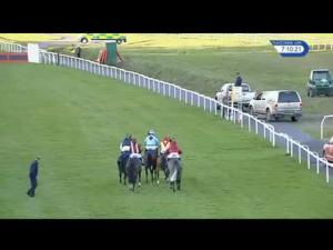 Video preview image for Exeter 19:10 - Roa/Racing Post Owners Jackpot Handicap Hurdle
