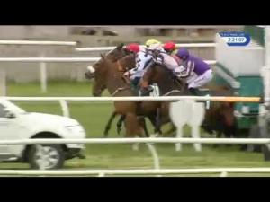 Video preview image for Catterick Bridge 14:20 - racinguk.com/anywhere 3 Devices 1 Price Handicap