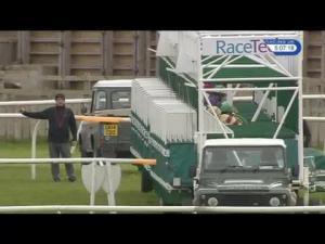 Video preview image for Catterick Bridge 17:05 - Racing Again 11th May Apprentice Handicap