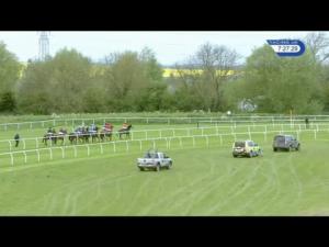 Video preview image for Huntingdon 19:25 - Ticket Giveaways At 188Bet Handicap Hurdle