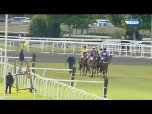 Video preview image for Kempton Park 14:55 - Matchbook Racing Is Commission Free 'National Hunt' Novices' Hurdle