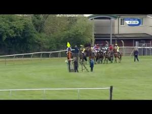 Video preview image for Warwick 16:25 - Follow racing_UK On Twitter Handicap Hurdle
