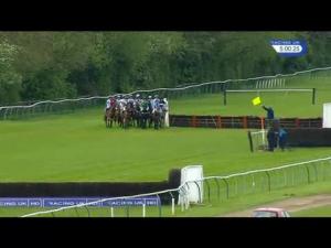 Video preview image for Warwick 17:00 - Jrfb Ltd Conditional Jockeys' Handicap Hurdle