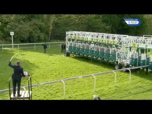 Video preview image for Pontefract 17:10 - Colonel and Mrs Padgett Handicap