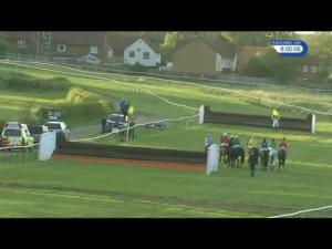 Video preview image for Warwick 20:00 - Listers Skoda Conditional Jockeys' Handicap Chase
