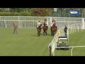 Video preview image for Aintree 19:10 - Roa/Racing Post Owners Jackpot Novices' Hurdle