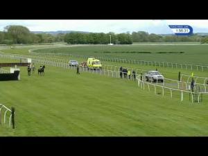 Video preview image for Bangor-On-Dee 13:55 - Wrexham Lager Novices' Chase